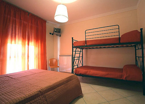 Albergo Le 2 Rose San Severino Marche Esterno foto